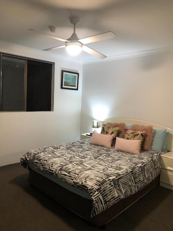 Anacapri Holiday Resort Apartments Surfers Paradise Esterno foto