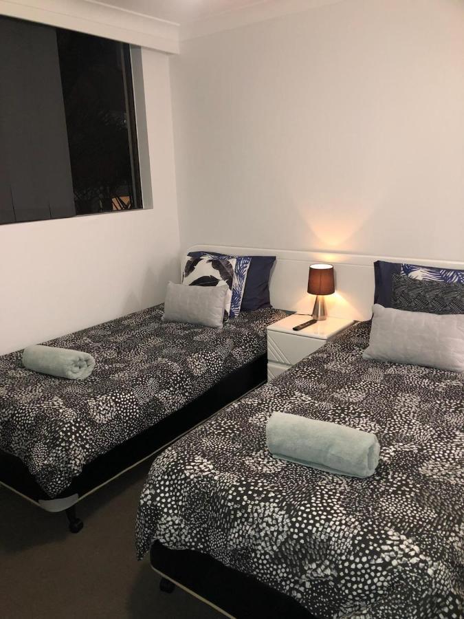 Anacapri Holiday Resort Apartments Surfers Paradise Esterno foto
