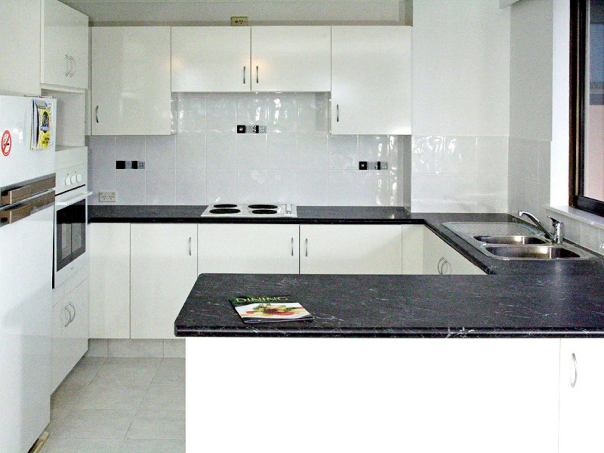 Anacapri Holiday Resort Apartments Surfers Paradise Esterno foto