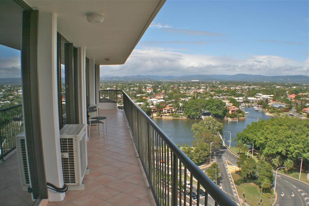 Anacapri Holiday Resort Apartments Surfers Paradise Esterno foto